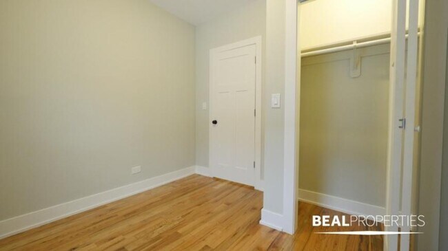 Photo - 3 bedroom in CHICAGO IL 60657 Unit 1