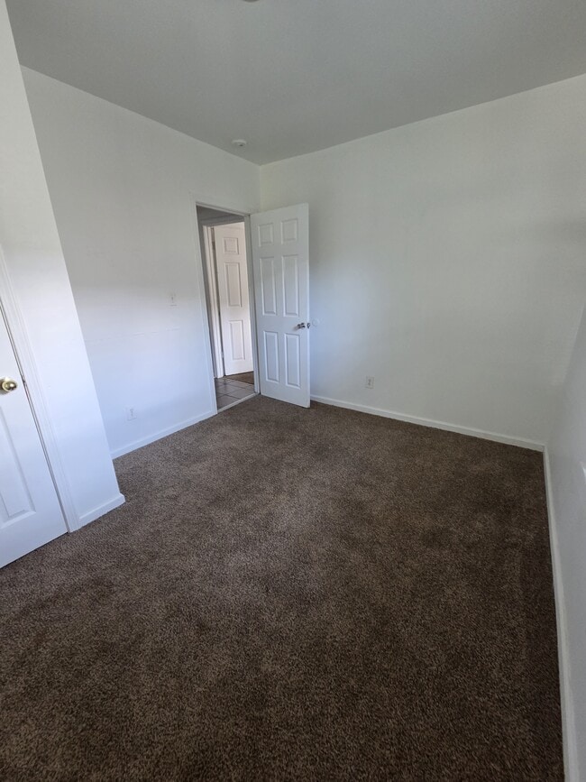 Photo - 410 S College Dr