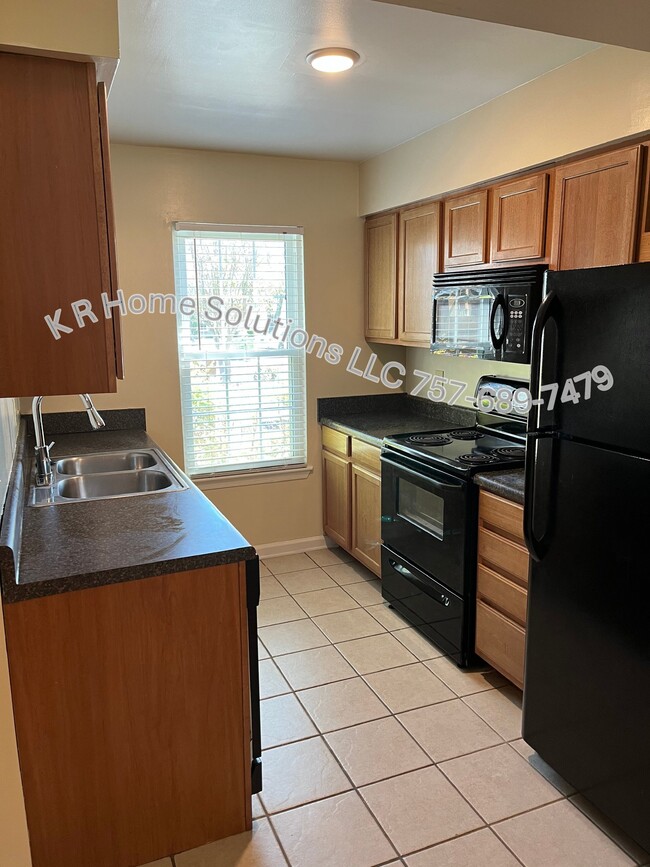 Photo - 1449 Olivewood Ct