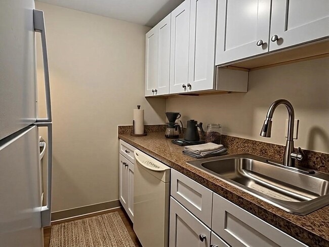 Photo - 303 Lowell St Unit 1