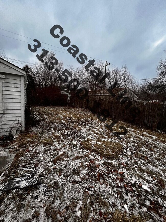 Photo - Cute 3 bedroom located on Detroit's East side