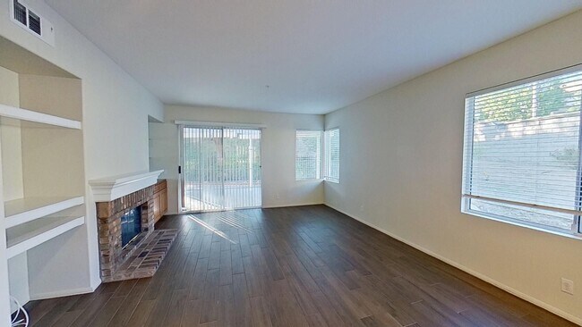 Photo - Elegant 3 Bed 2.5 Bath Home in Fullerton!