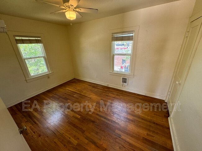 Photo - 116 Maple St SE Unit 2