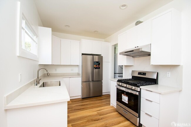 Photo - 1310 18th Ave Apartment