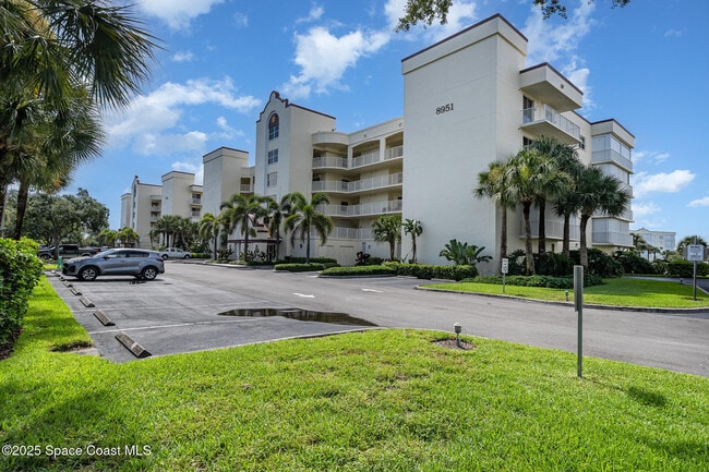 Building Photo - 8871 Lake Dr Unit 501 Rental