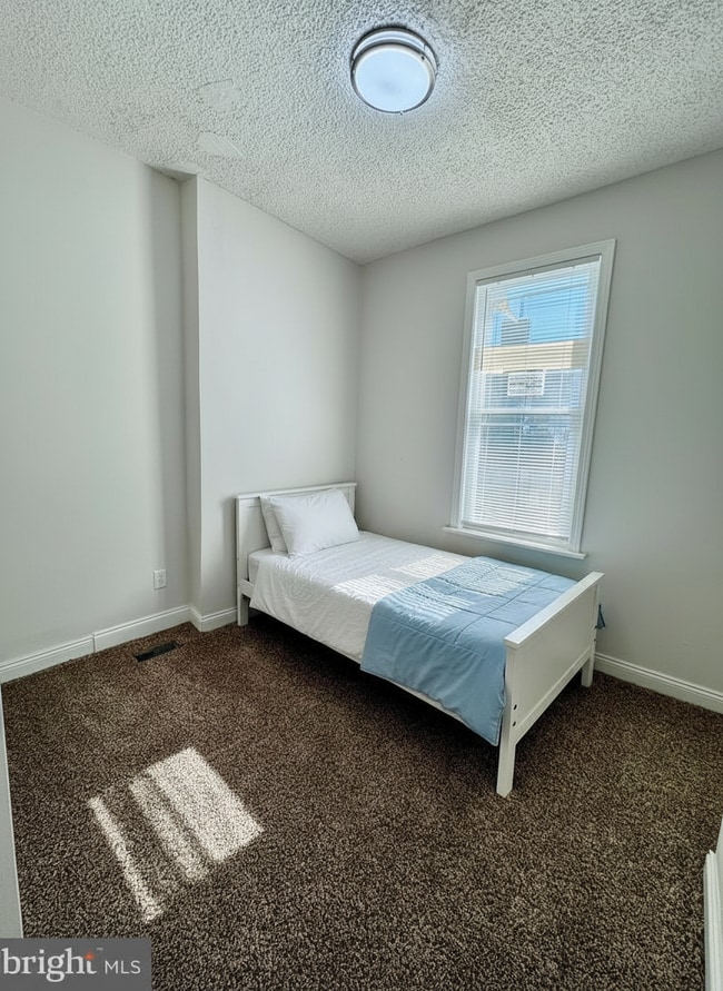 Photo - 3125 Ruth St