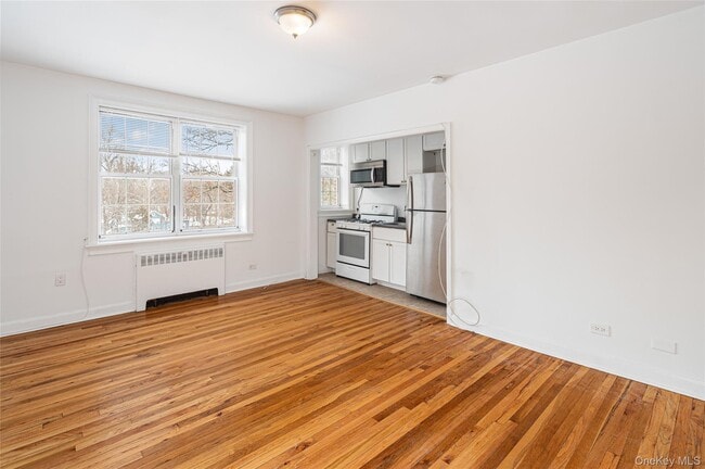 Photo - 633 Old Post Rd Unit 3-2