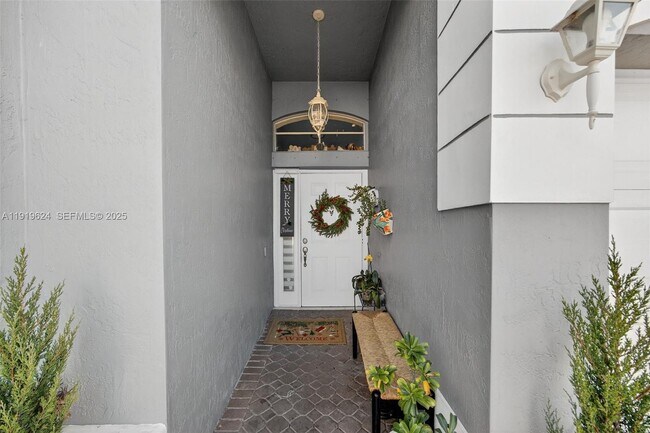 Photo - 10101 SW 162nd Ct