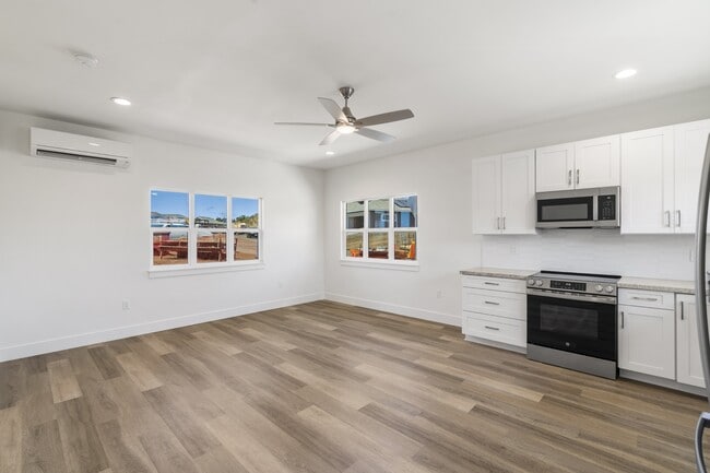 Photo - 125 Oliona St