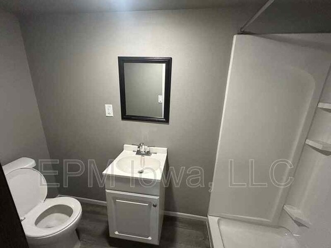 Photo - 4821 Midway Dr NW