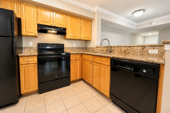 Building Photo - 15155 Michelangelo Blvd Unit 205