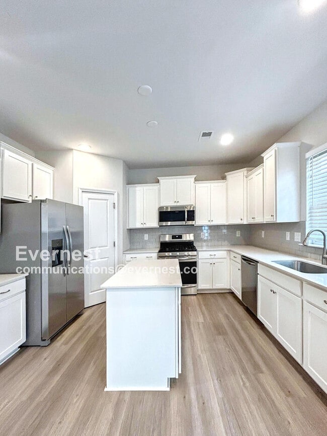 Photo - 124 Tackle Box Drive