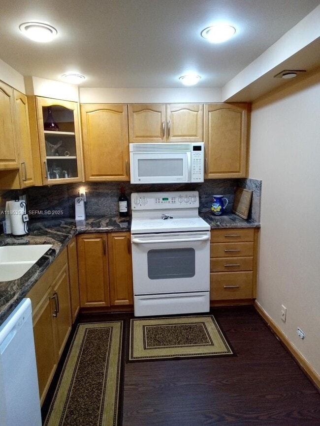 Photo - 1000 St Charles Pl Unit 615