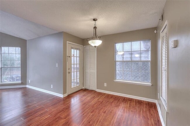 Photo - 105 Hawkstone Way