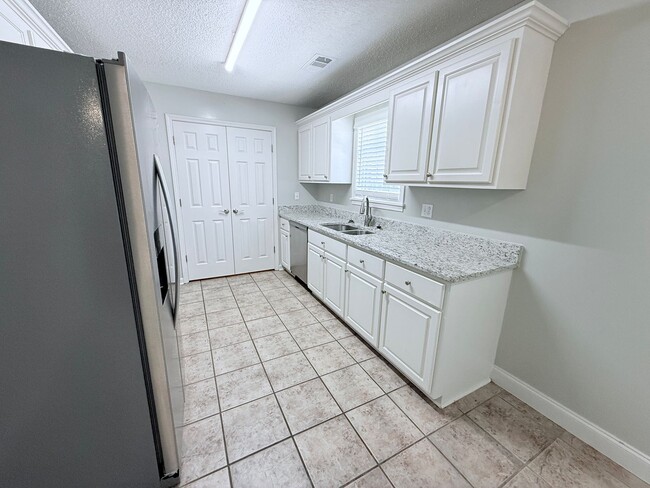 309 Eagle Pointe Dr