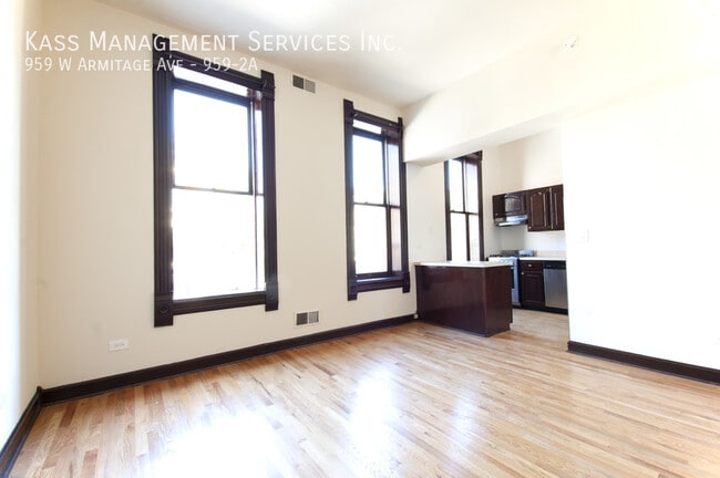 Building Photo - 959 W Armitage Ave Unit 959-2A