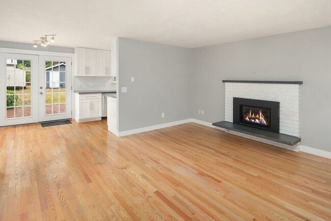 Photo - 9402 171st Ave SE