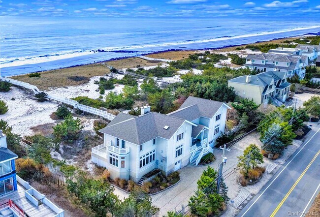 605 Dune Rd
