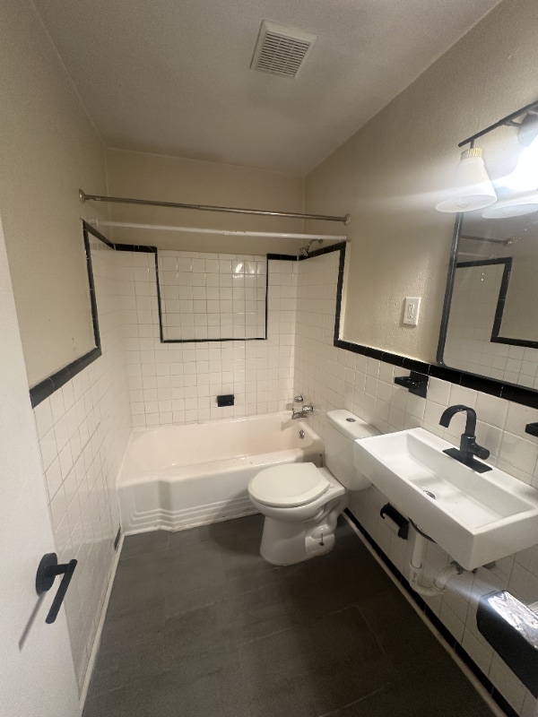 Photo - 4219 Chamberlayne Ave Unit 2