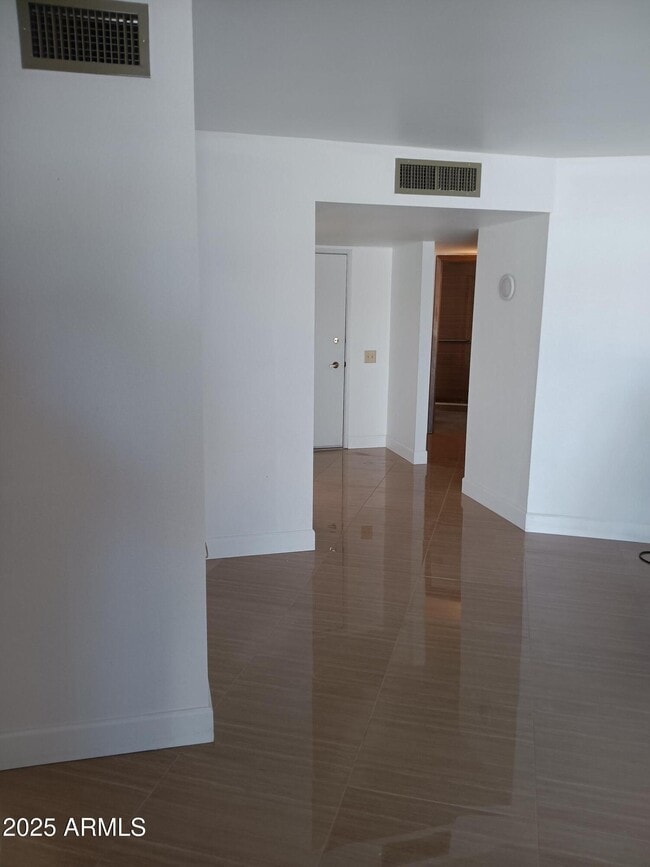 Building Photo - 19430 N Camino Del Sol Unit 4 Rental