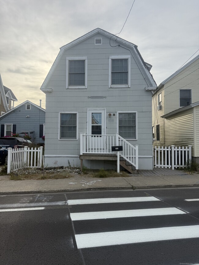 Photo - 797 E Broadway