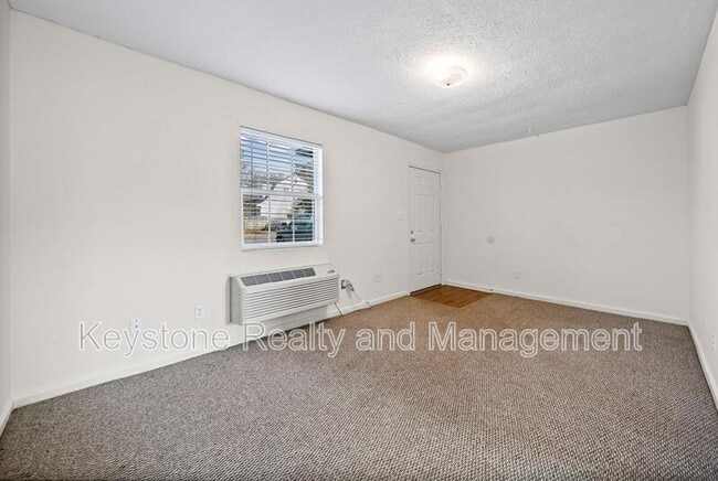 Photo - 2604 Kenwood Dr