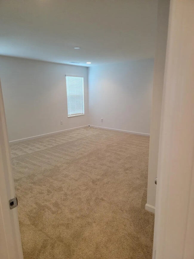 Photo - 7703 Mossy Landing Ln