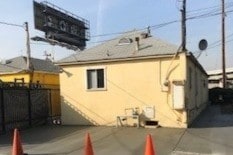 Exterior and parking - 6080 Venice Blvd Unit 6080