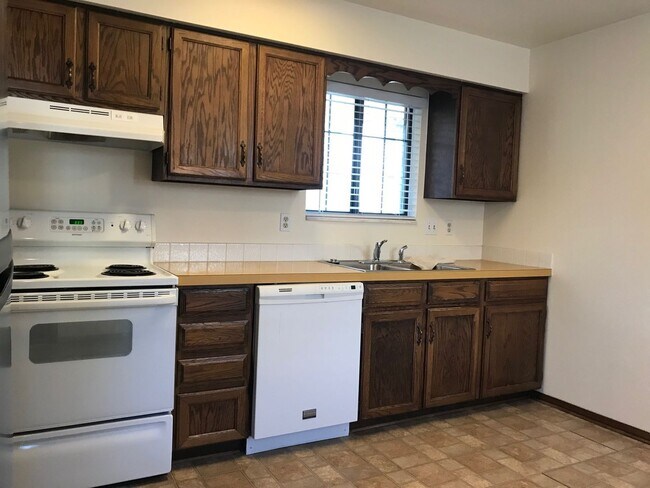 Photo - 3723-3725 Findlay Lane - Mitchell Unit 3723