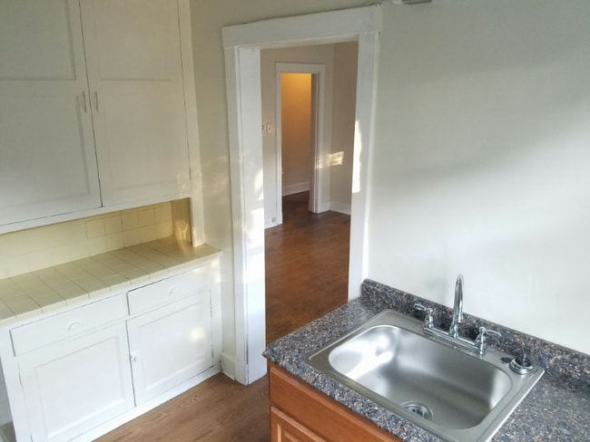 Photo - 6539 Northumberland St