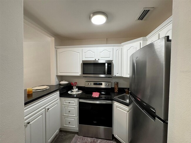 Photo - 1257 Drew St Unit 14