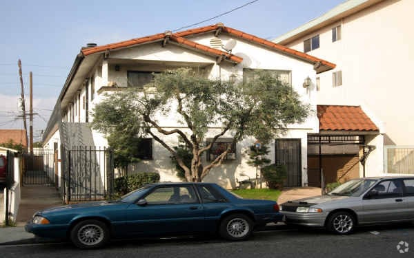 Building Photo - Roselle Apartments