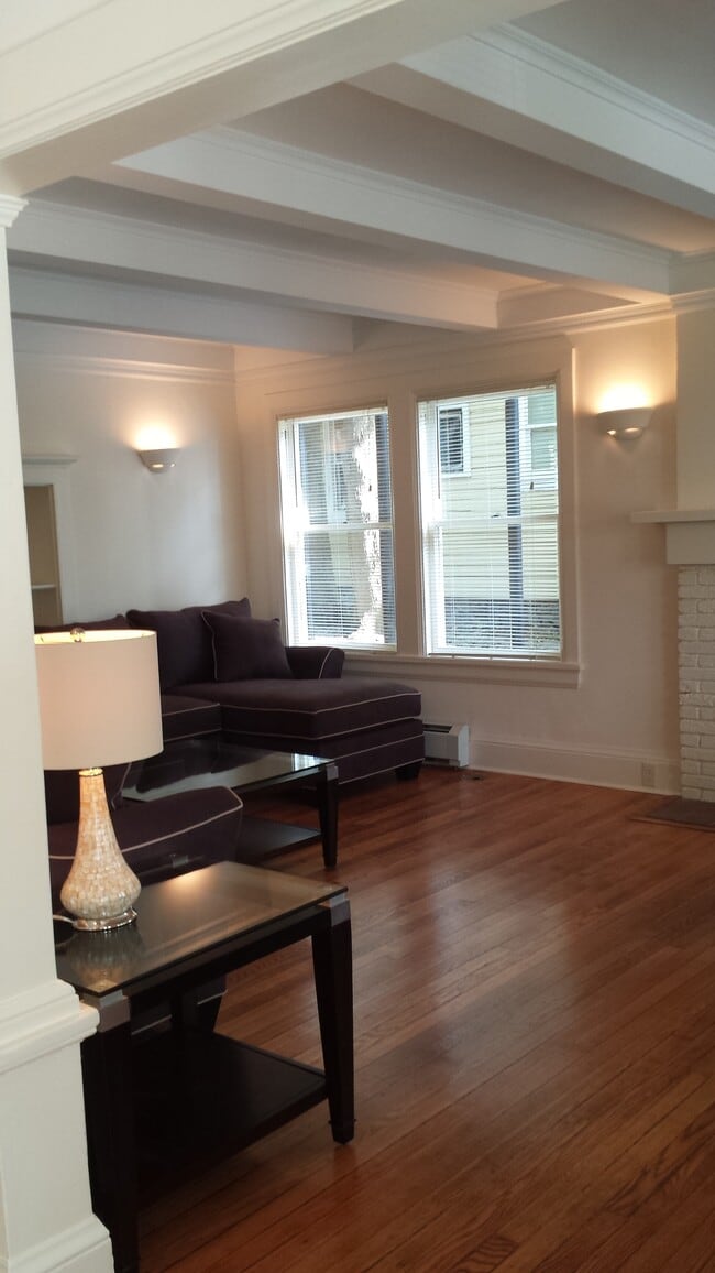 Photo - 115 Dewitt Pl