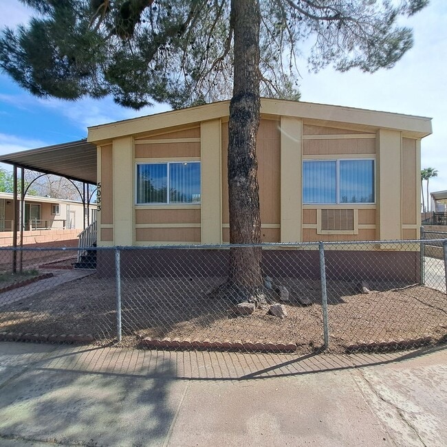 5033 Sitka Ln