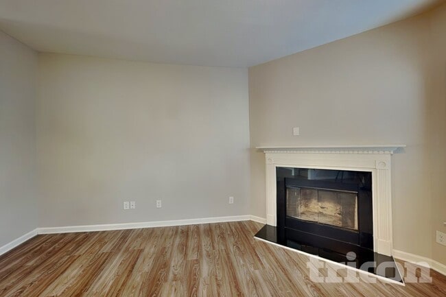 Photo - 807 Chastain Ave