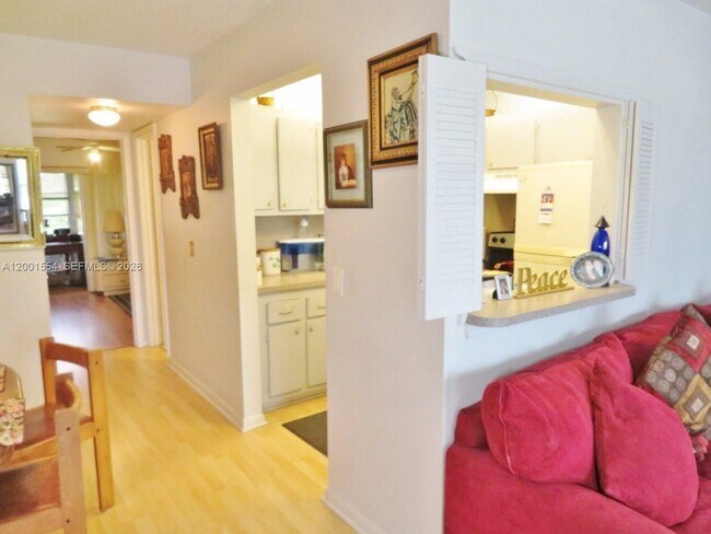 Photo - 235 Northampton L Unidad 235