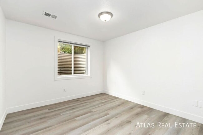 Photo - 1904 8th Ave Unidad B