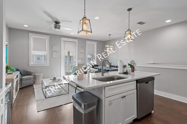 Photo - 4923 E County Hwy 30A