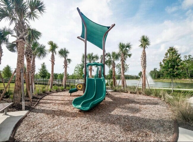 Photo - 2353 Brix St