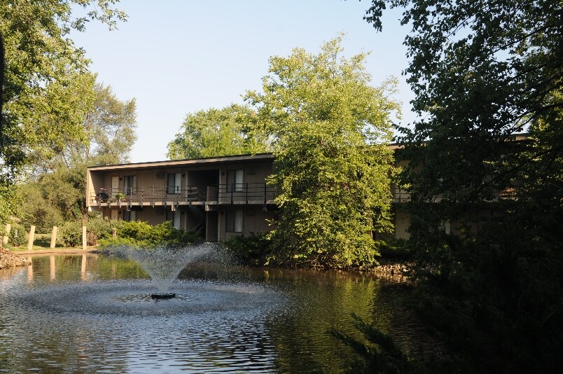 Creekside Apartments For Rent In Cedar Rapids Ia Forrent Com Creekside Apartments For Rent In Cedar Rapids Ia Forrent Com