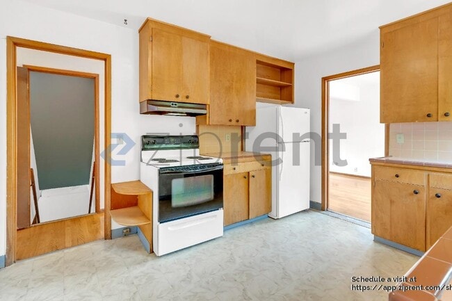 Photo - 6115 NE Clackamas St