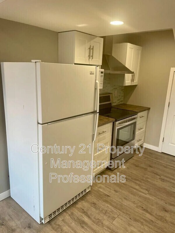 Photo - 5119 55 Ave