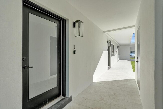 Photo - 840 SE 22nd Ave Unit 1