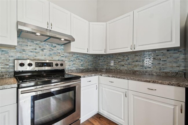 Photo - 2803 Northcote Dr