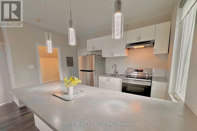 Photo - 119 McClary Ave