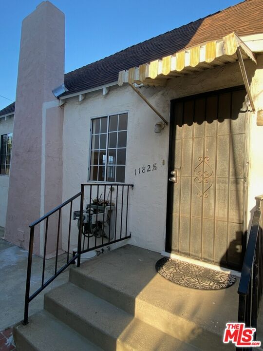 1182 1/2 North Kingsley Dr- - 1182 1/2 North Kingsley Dr- Rental