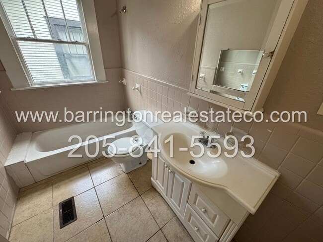 Photo - 207 16th Ave S