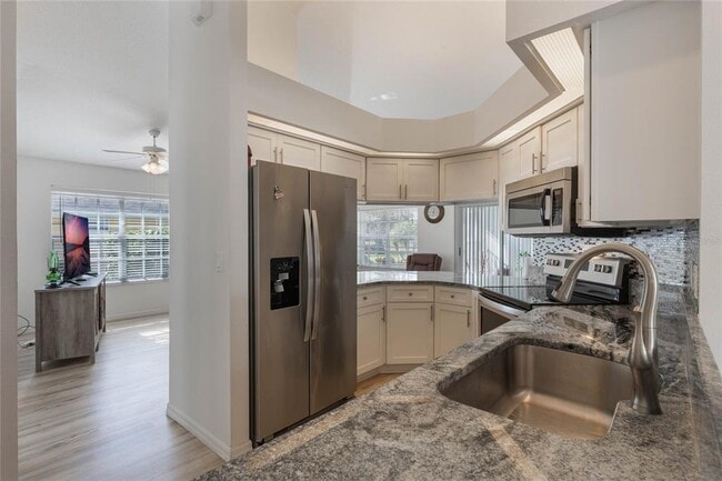 Photo - 615 Juniper Way