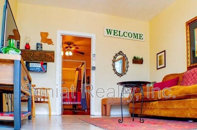 Photo - 1403 Port St