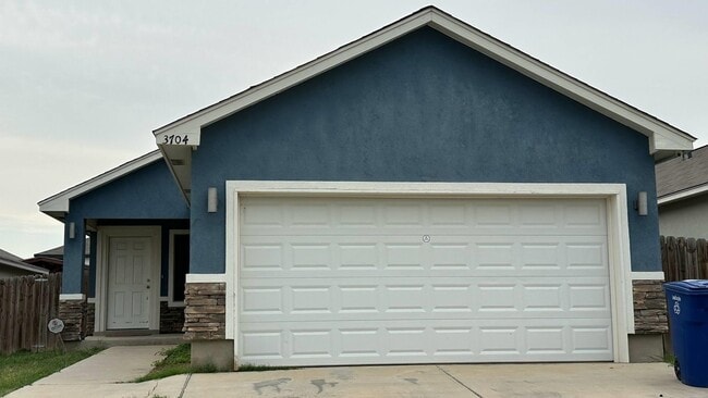 Photo - 3704 Octavia Dr House